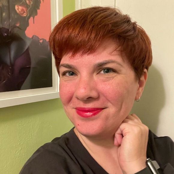 Meet your Posher, Mary - Picture 3 of 14